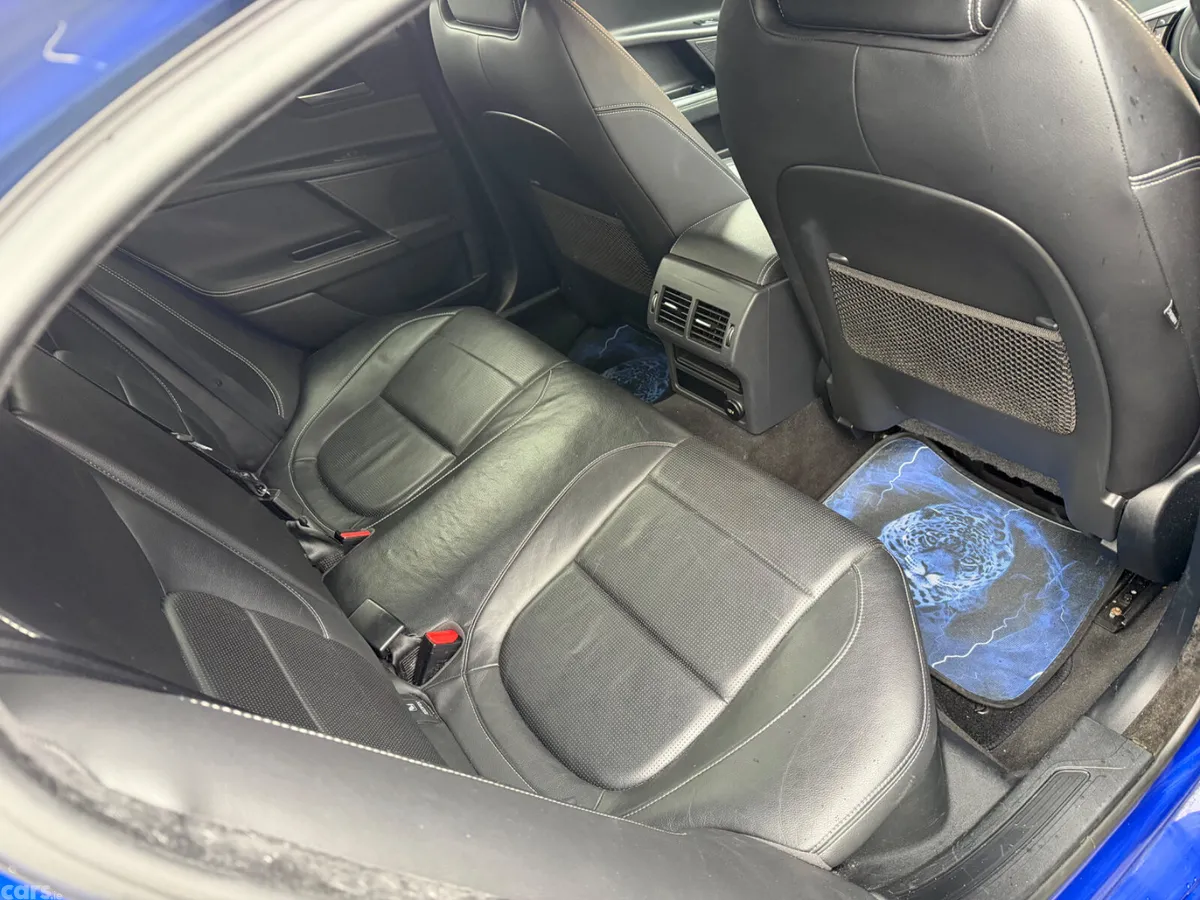 Jaguar XE Saloon, Diesel, 2017, Blue