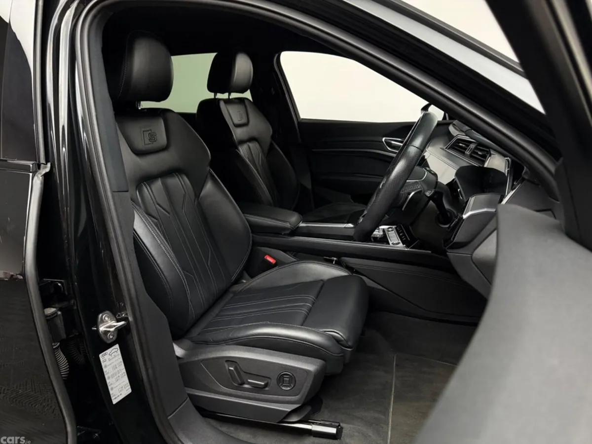 Audi e-tron SUV, Electric, 2023, Black