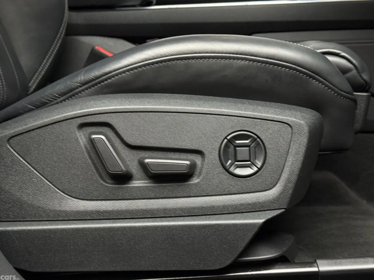Audi e-tron SUV, Electric, 2023, Black