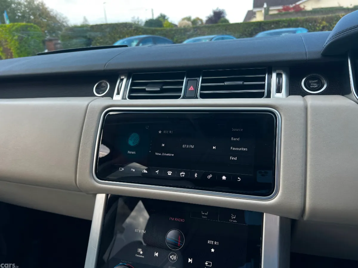 Land Rover Range Rover Estate, Petrol Plug-in Hybrid, 2020, Silver