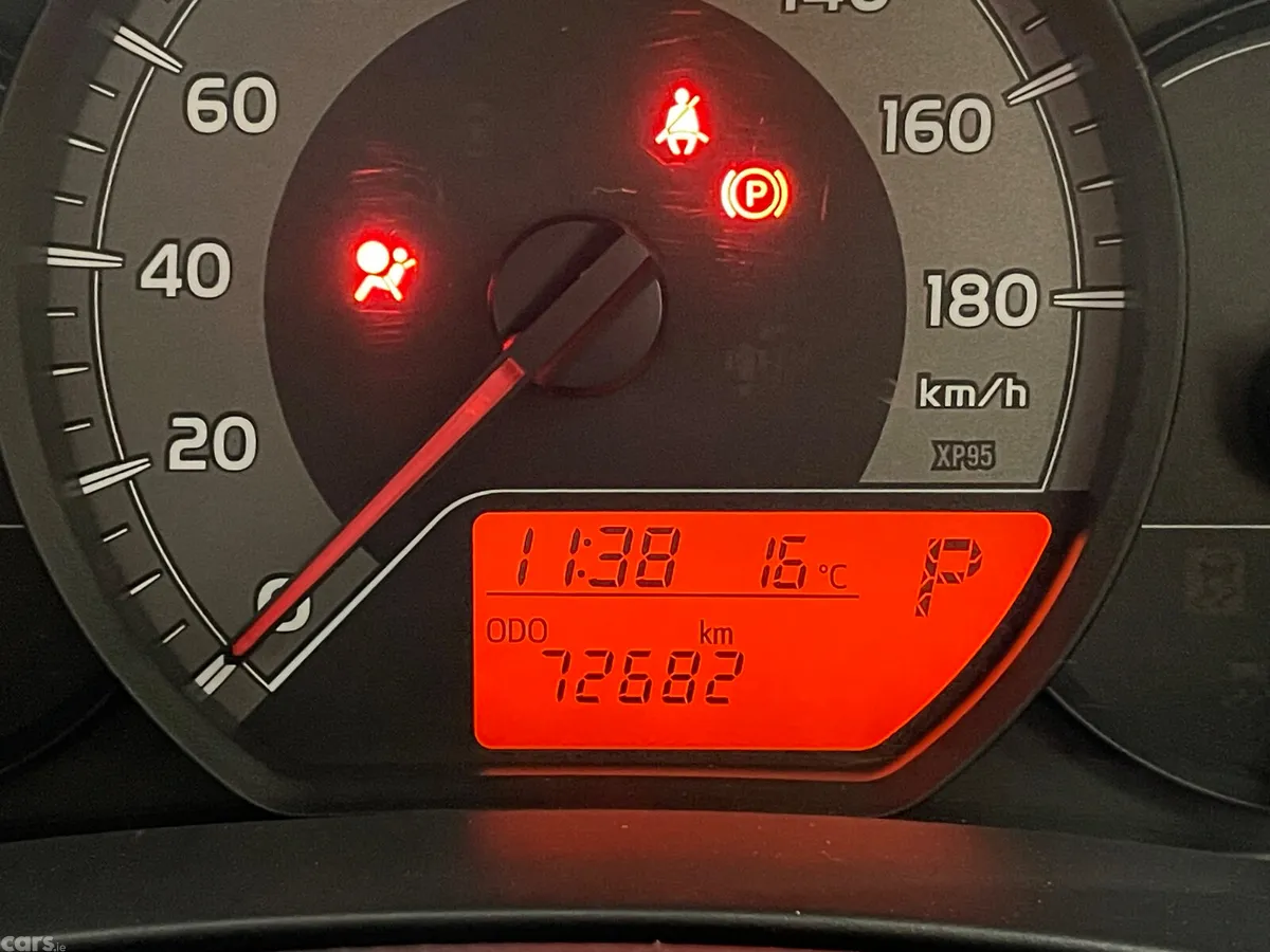 Toyota Yaris Hatchback, Petrol, 2020, Silver