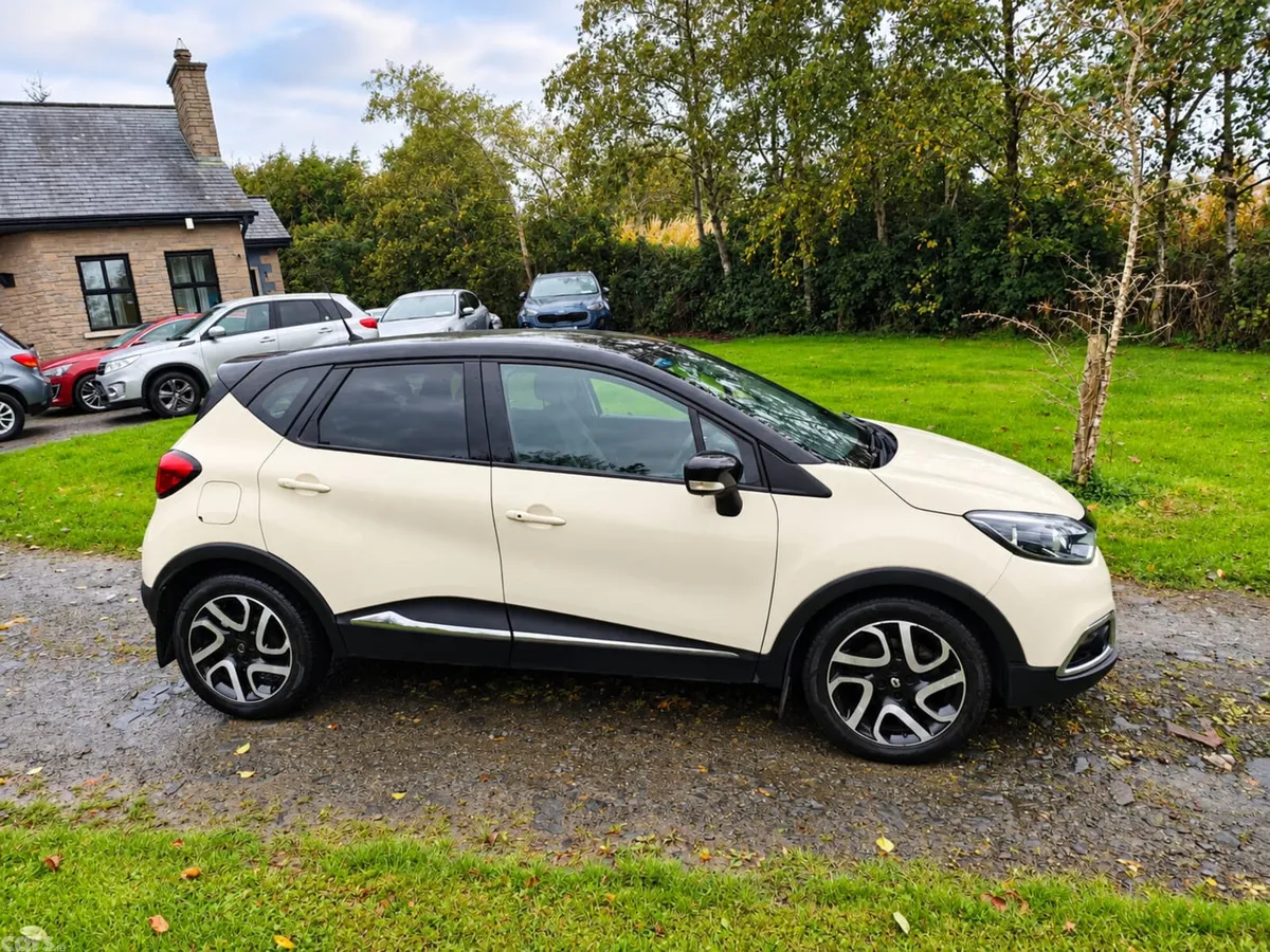 Renault Captur Hatchback, Diesel, 2016, White