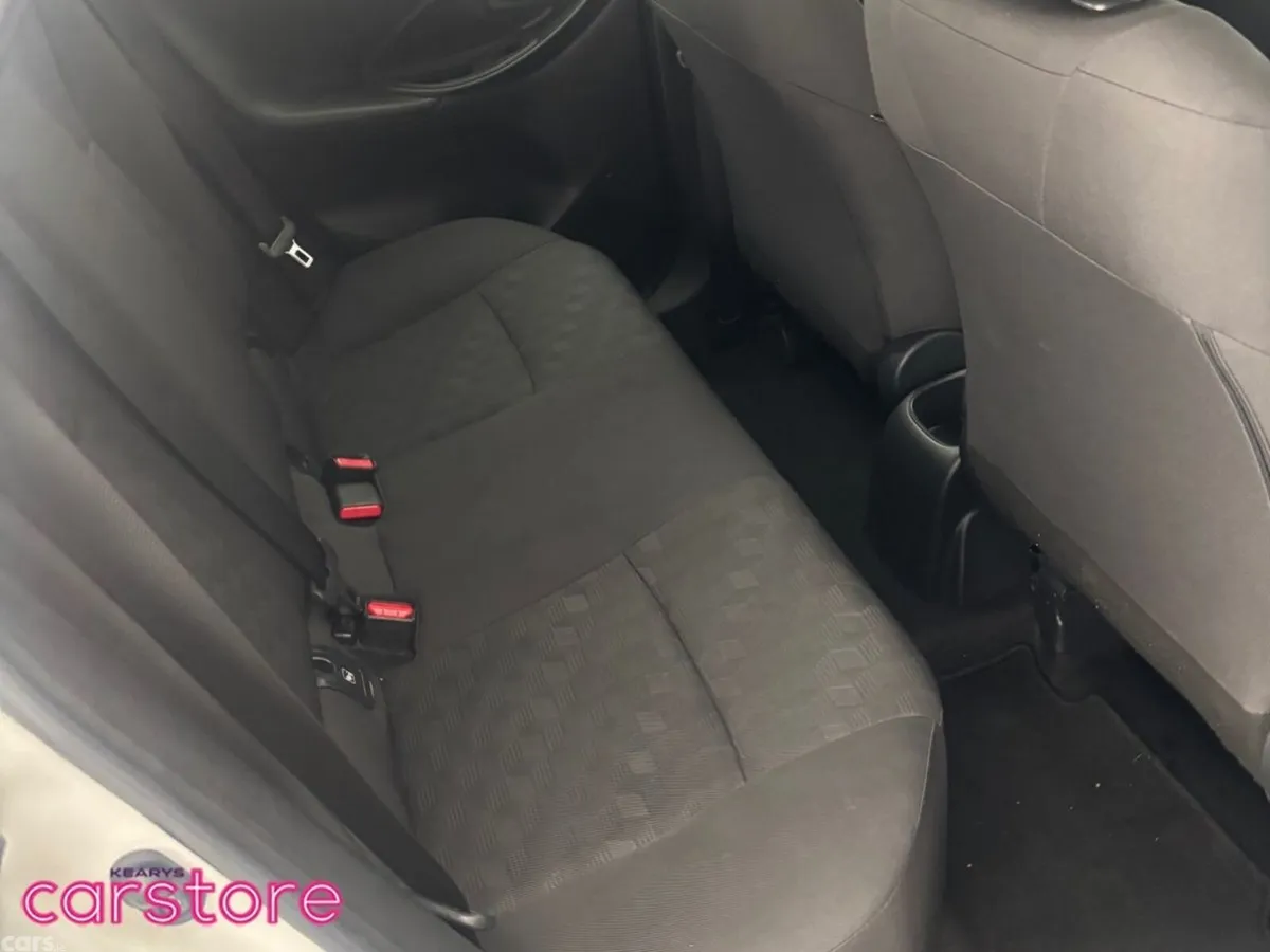 Toyota Yaris Hatchback, Petrol, 2024, White