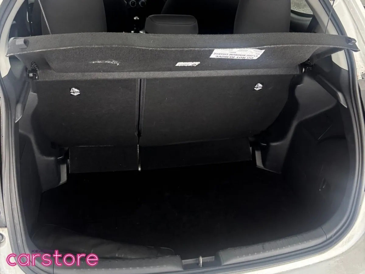 Toyota Yaris Hatchback, Petrol, 2024, White