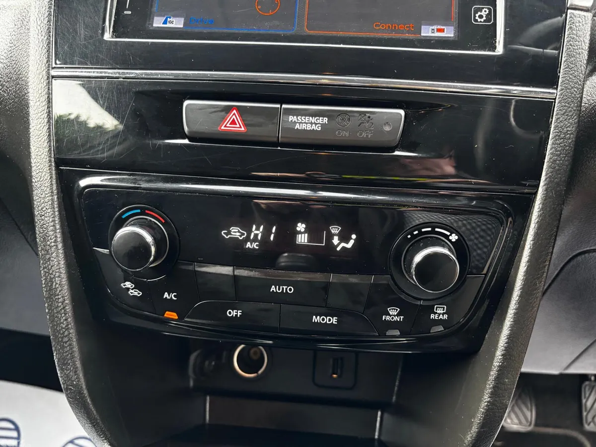 Suzuki Vitara SUV, Diesel, 2017, White