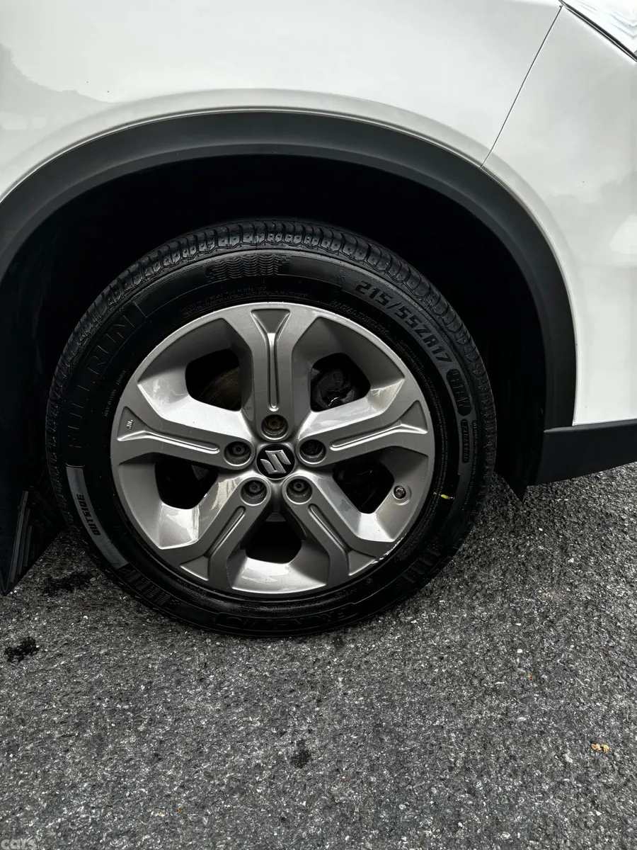 Suzuki Vitara SUV, Diesel, 2017, White
