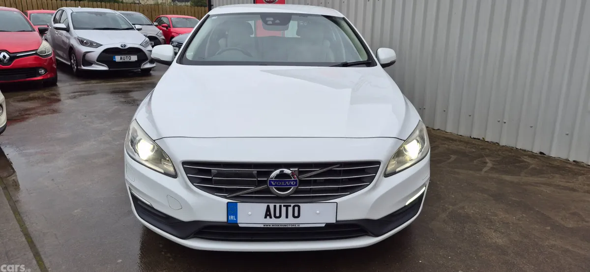 Volvo V60 Estate, Diesel, 2017, White