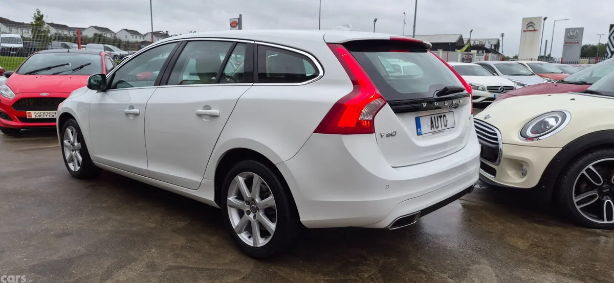 Volvo V60 Estate, Diesel, 2017, White