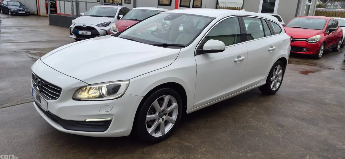 Volvo V60 Estate, Diesel, 2017, White