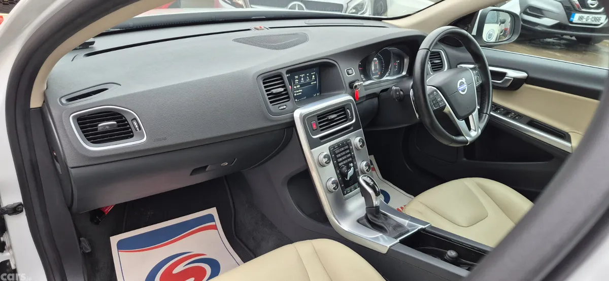 Volvo V60 Estate, Diesel, 2017, White