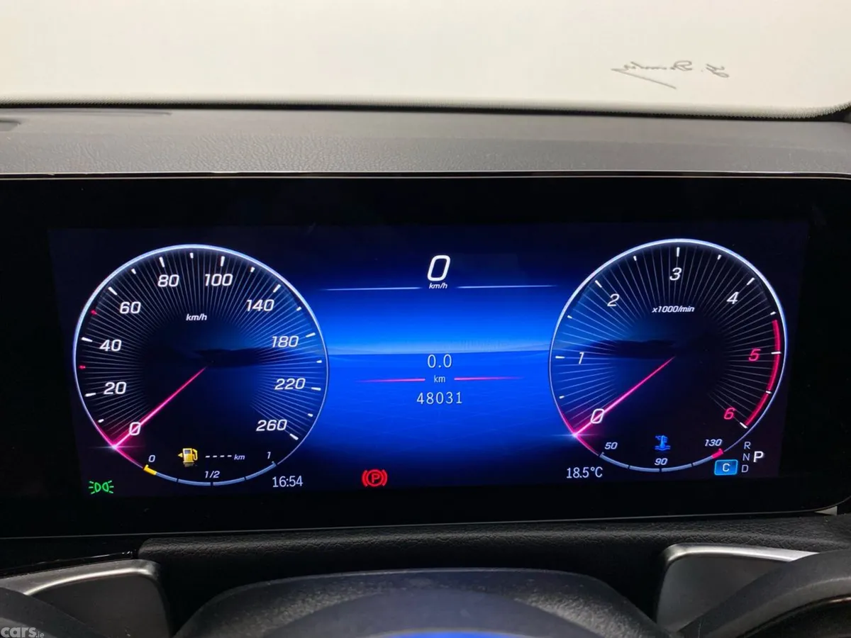 Mercedes-Benz GLB SUV, Diesel, 2024, Blue