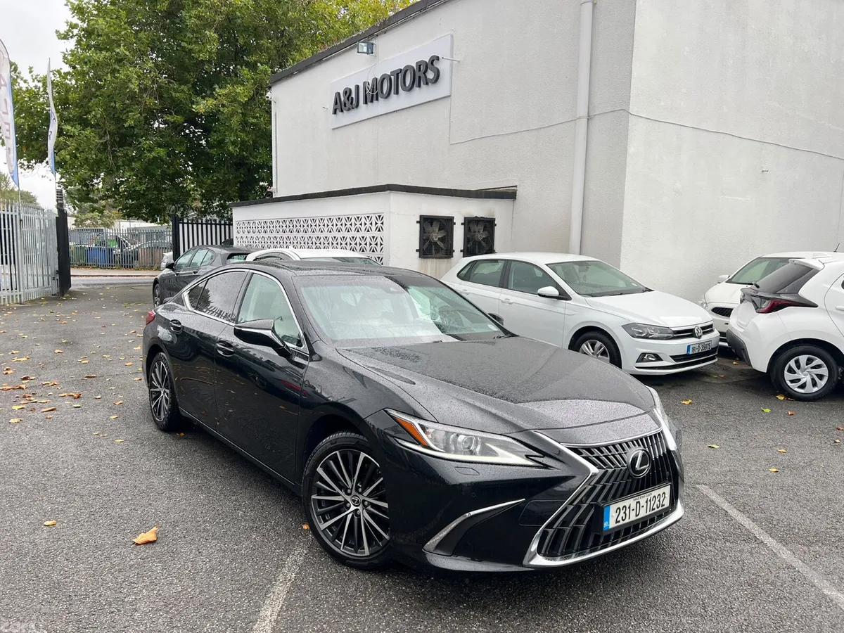Lexus ES Saloon, Petrol Hybrid, 2023, Black