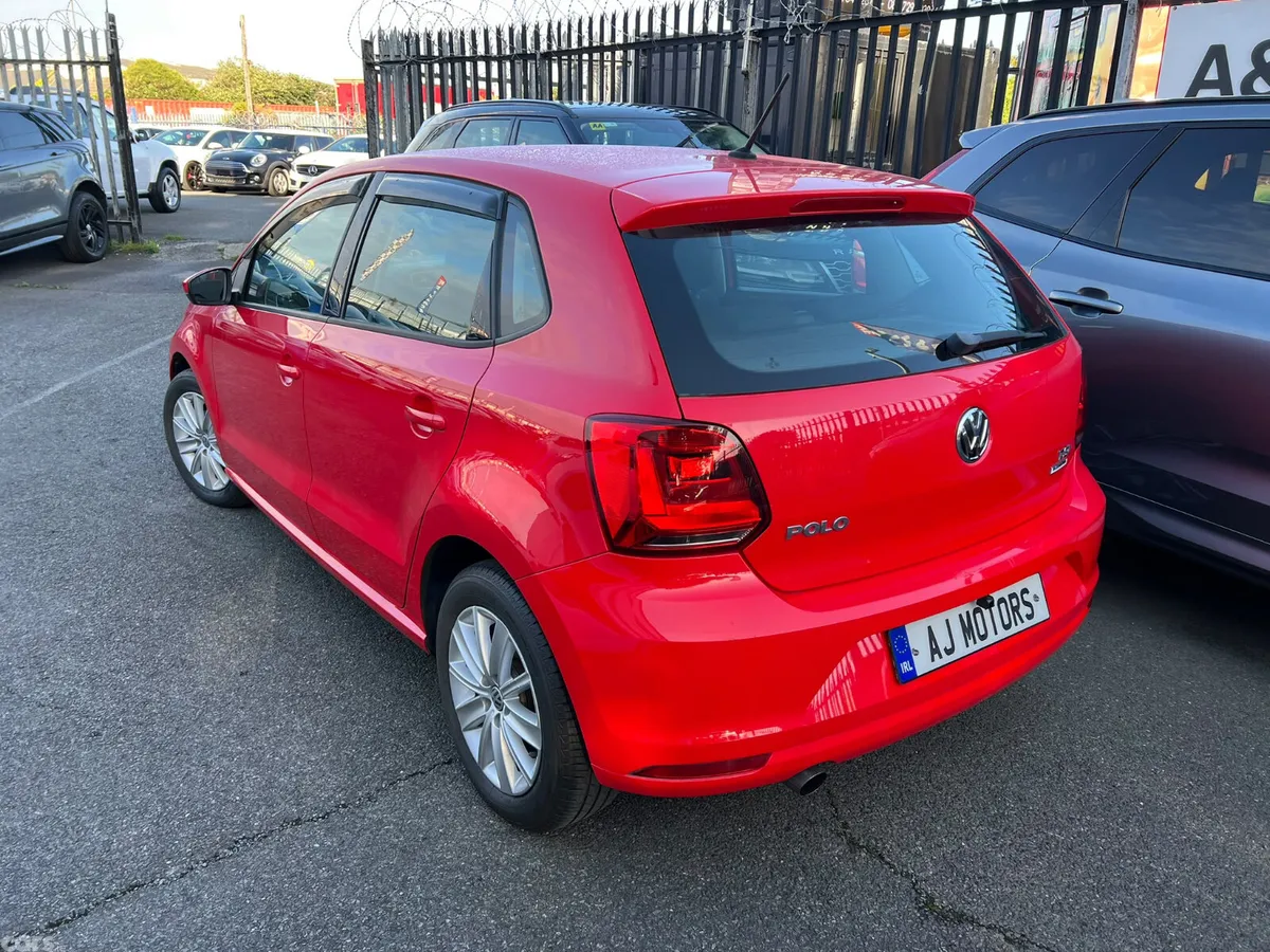 Volkswagen Polo Hatchback, Petrol, 2015, Red