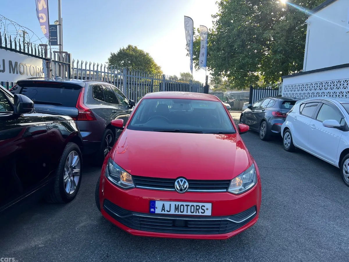 Volkswagen Polo Hatchback, Petrol, 2015, Red