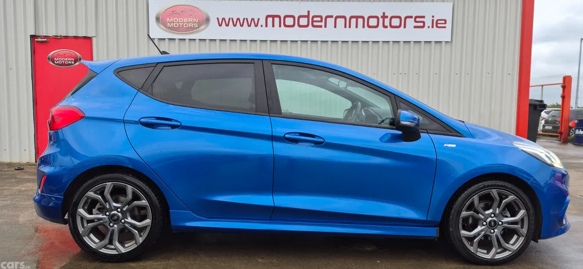 Ford Fiesta Hatchback, Petrol, 2020, Blue