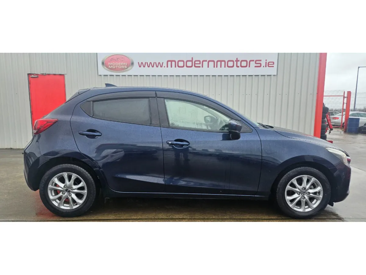 Mazda Demio MPV, Petrol, 2016, Blue
