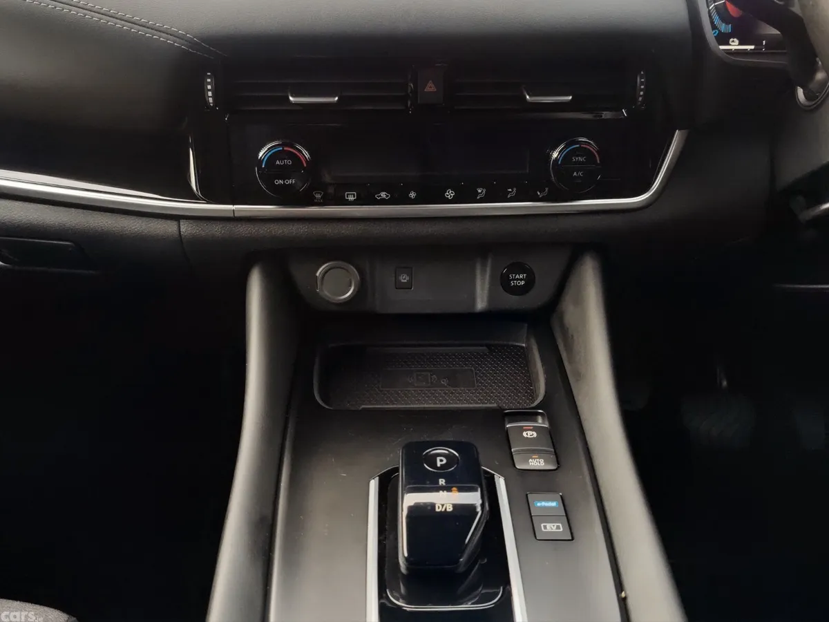 Nissan Qashqai MPV, Petrol Hybrid, 2024, Blue