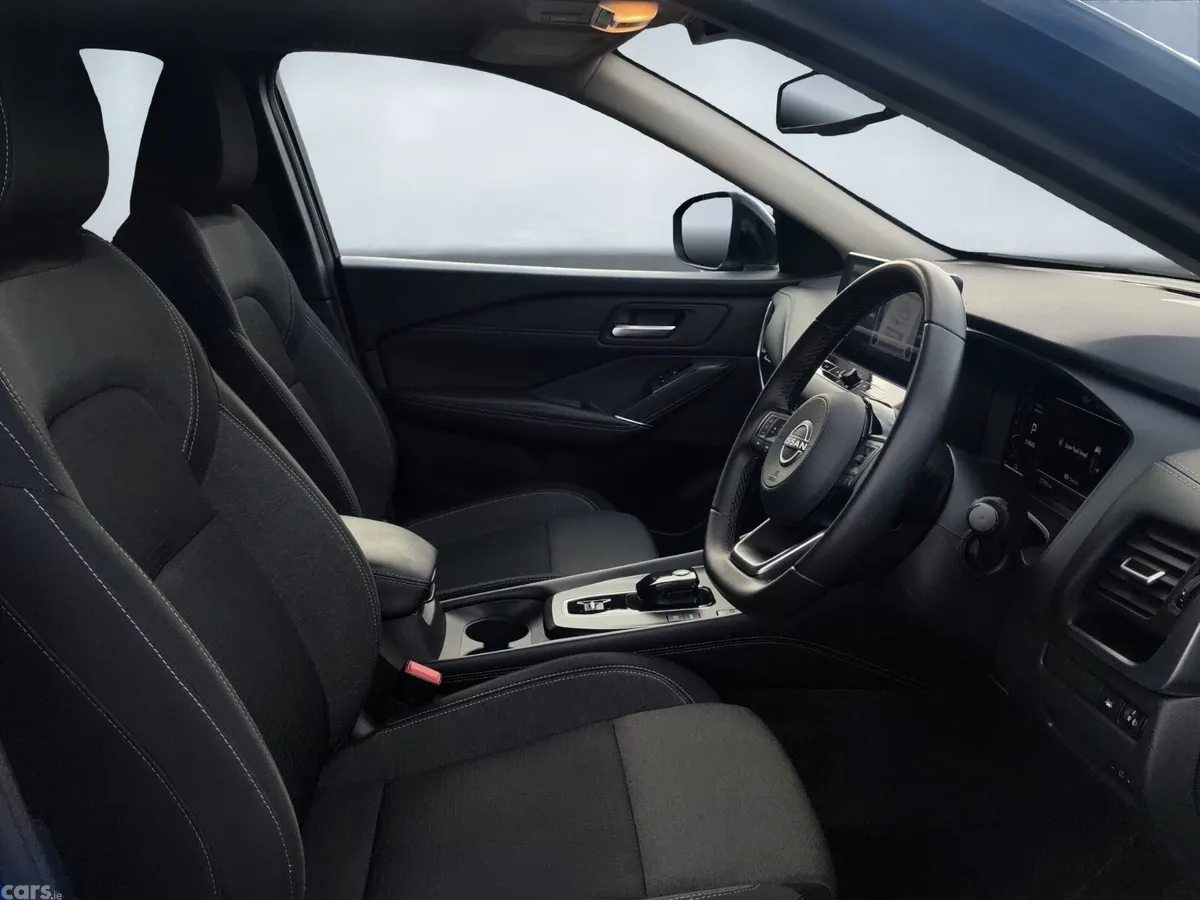 Nissan Qashqai MPV, Petrol Hybrid, 2024, Blue