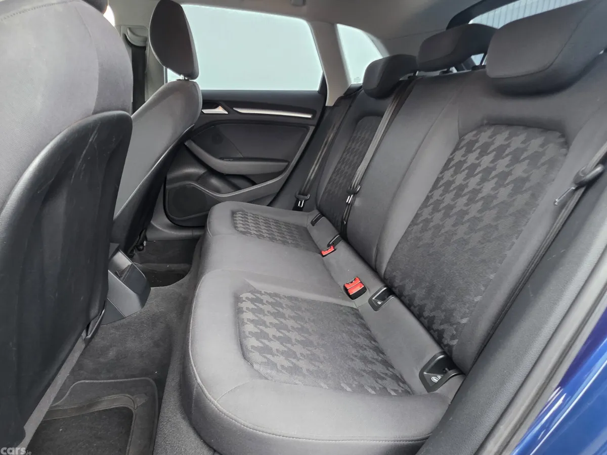 Audi A3 Hatchback, Diesel, 2015, Blue