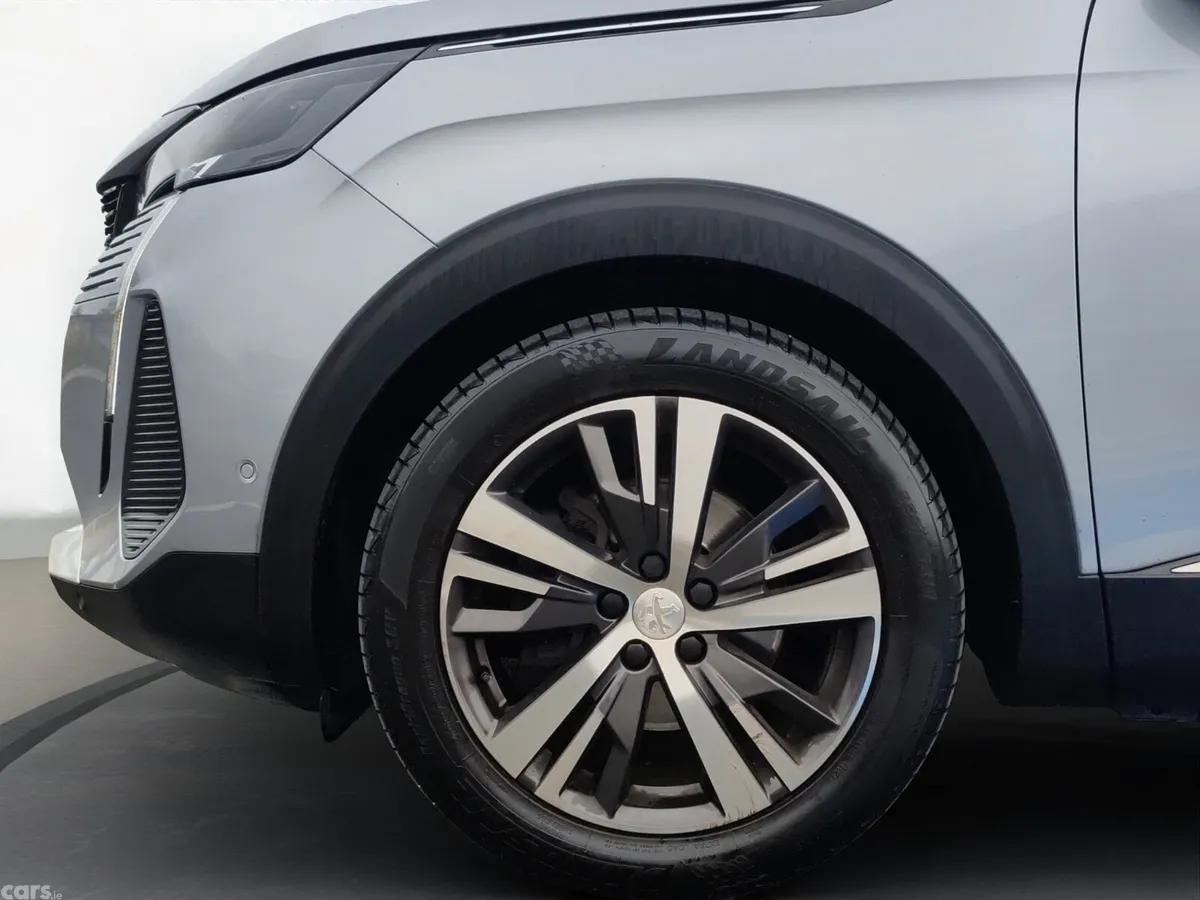 Peugeot 5008 MPV, Diesel, 2021, Grey