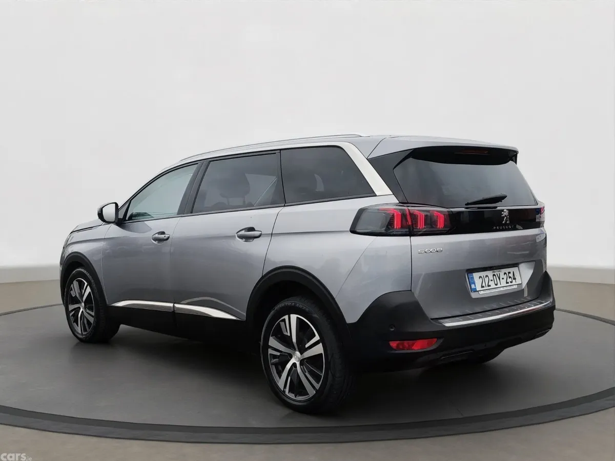 Peugeot 5008 MPV, Diesel, 2021, Grey