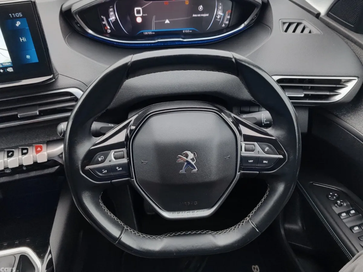 Peugeot 5008 MPV, Diesel, 2021, Grey