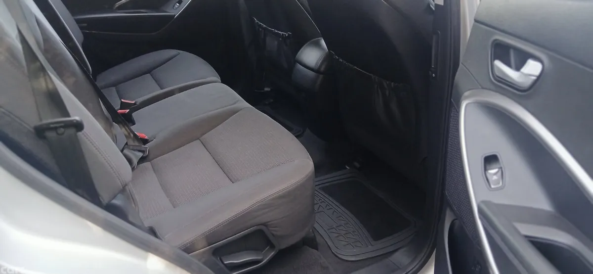 Hyundai Santa Fe SUV, Diesel, 2015, Silver
