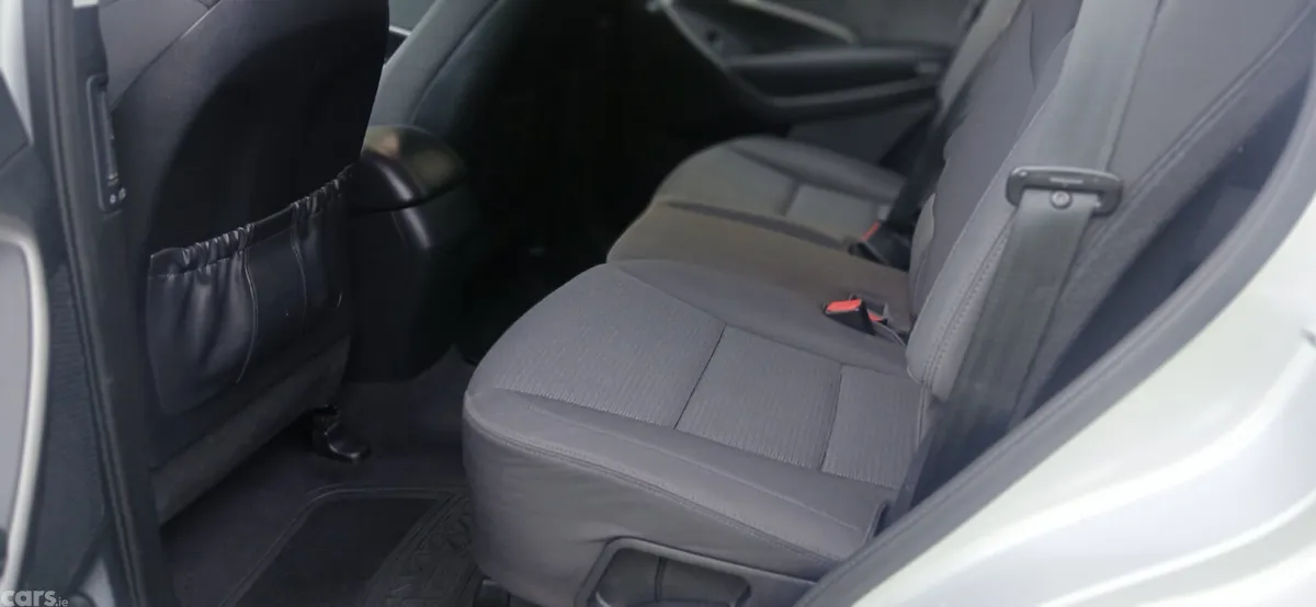 Hyundai Santa Fe SUV, Diesel, 2015, Silver