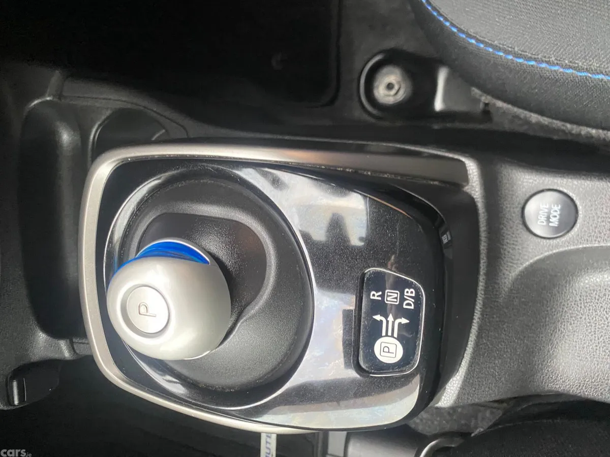 Nissan Note Hatchback, Petrol Hybrid, 2018, White