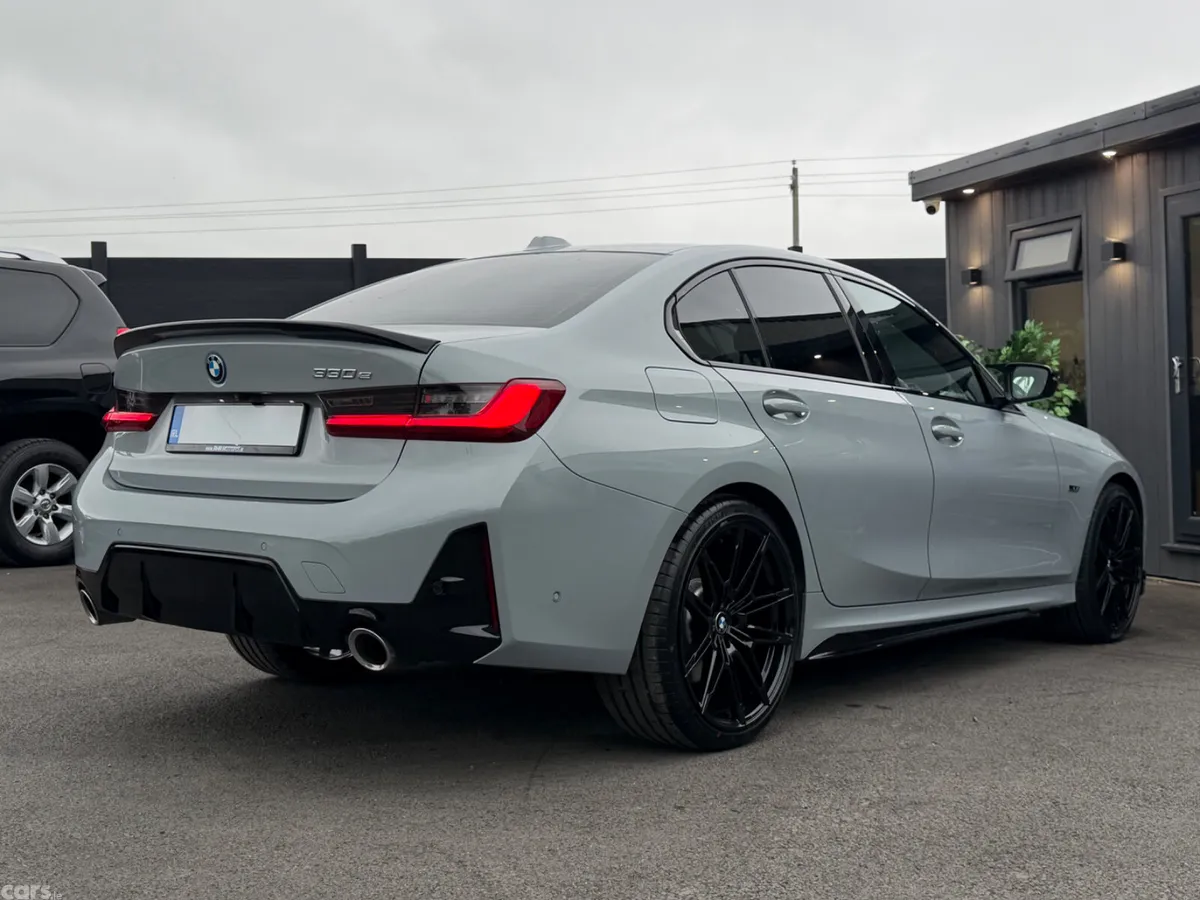 BMW 3-Series Saloon, Petrol Hybrid, 2023, Grey