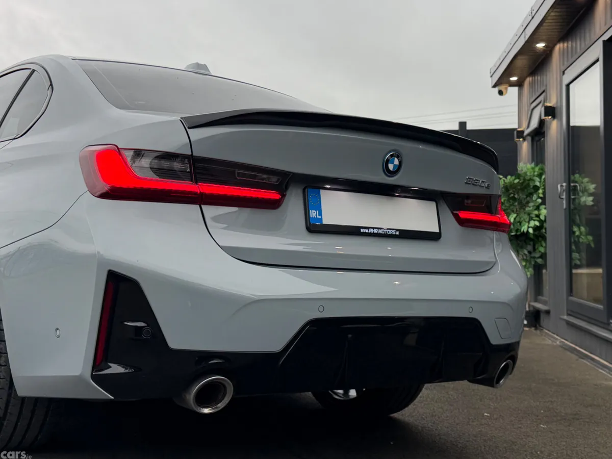 BMW 3-Series Saloon, Petrol Hybrid, 2023, Grey