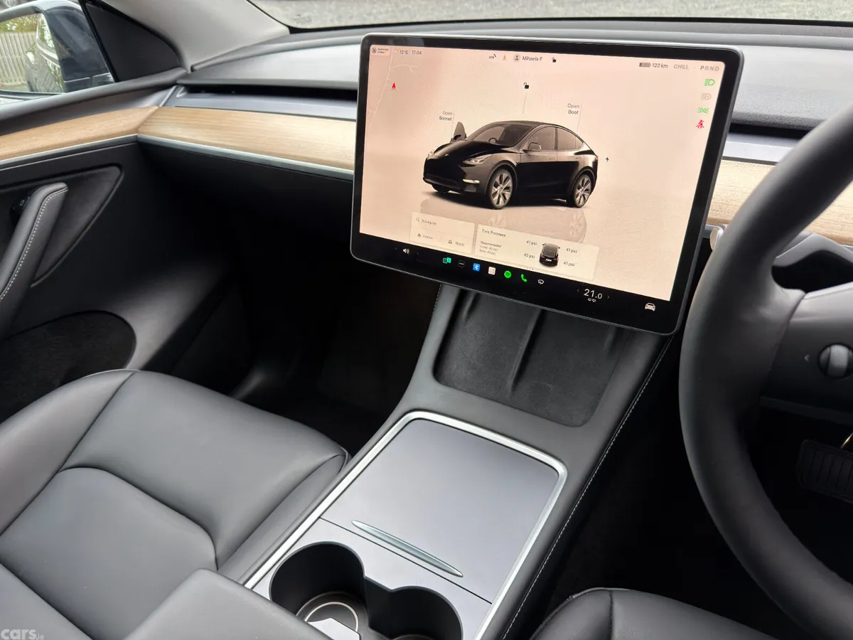 Tesla Model Y SUV, Electric, 2022, Black