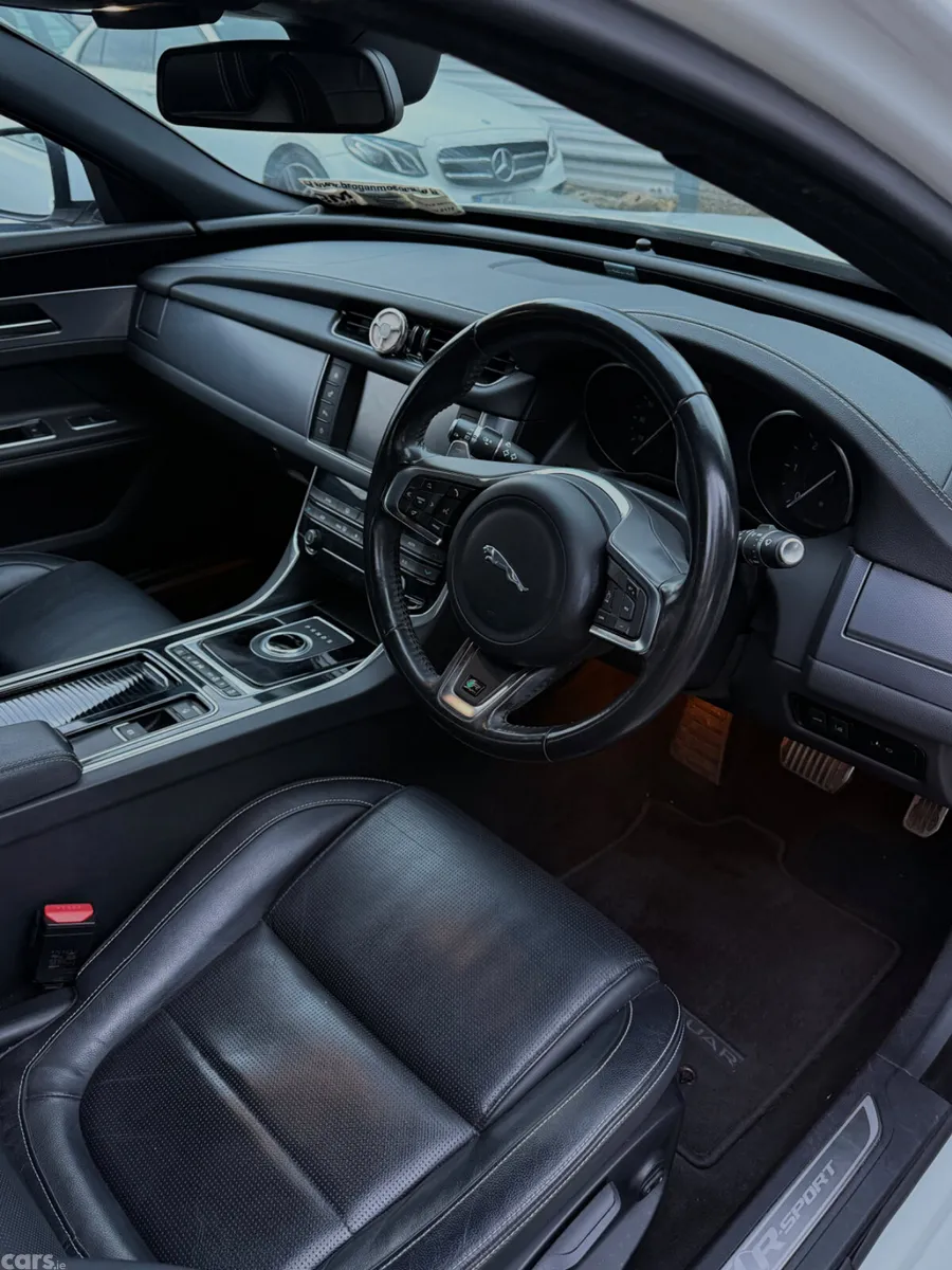 Jaguar XF Saloon, Diesel, 2018, White