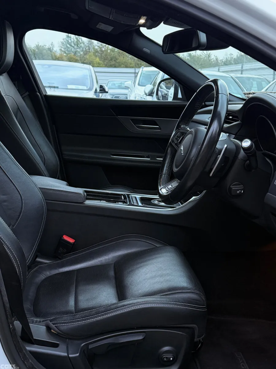 Jaguar XF Saloon, Diesel, 2018, White