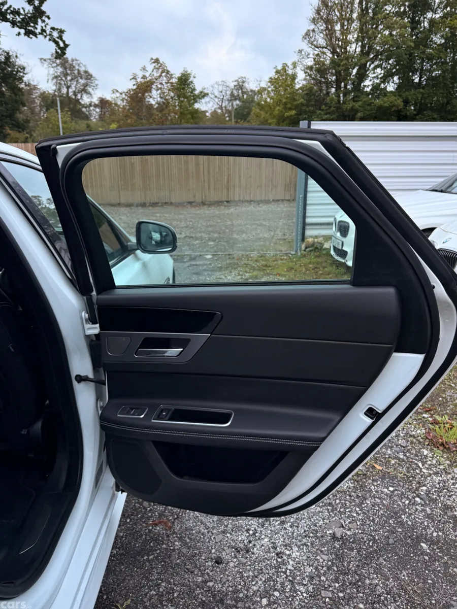 Jaguar XF Saloon, Diesel, 2018, White