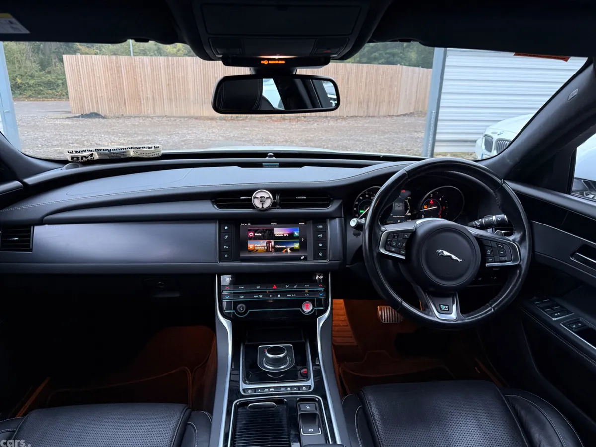 Jaguar XF Saloon, Diesel, 2018, White