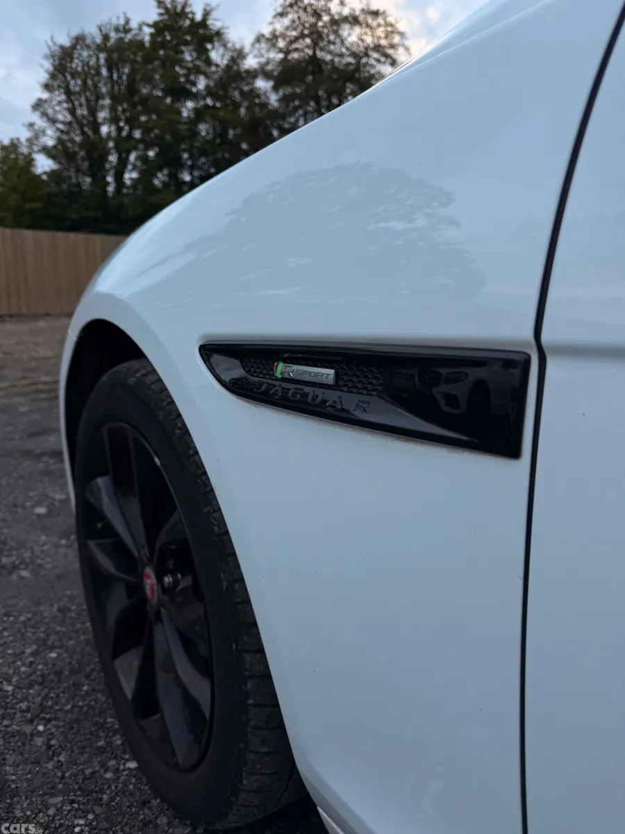 Jaguar XF Saloon, Diesel, 2018, White