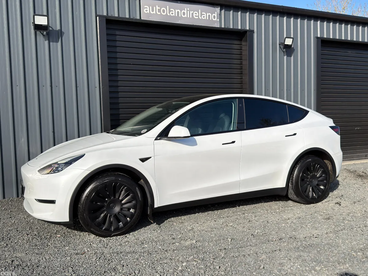 Tesla Model Y SUV, Electric, 2022, White