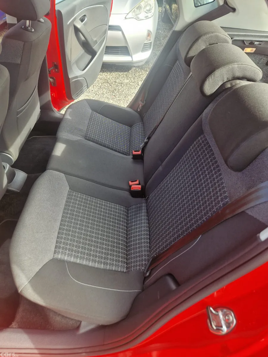 Volkswagen Polo Hatchback, Petrol, 2015, Red