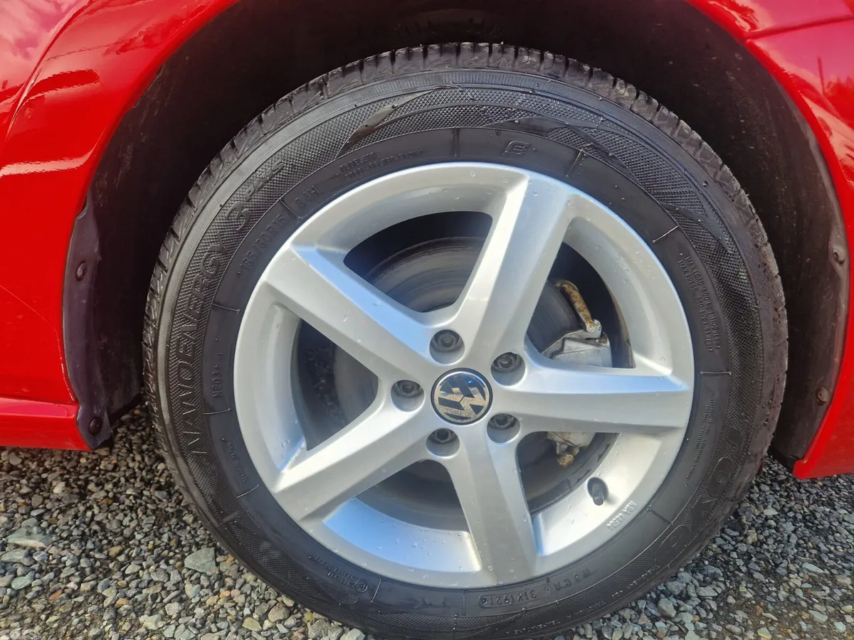 Volkswagen Polo Hatchback, Petrol, 2015, Red