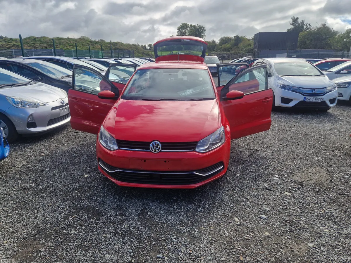 Volkswagen Polo Hatchback, Petrol, 2015, Red