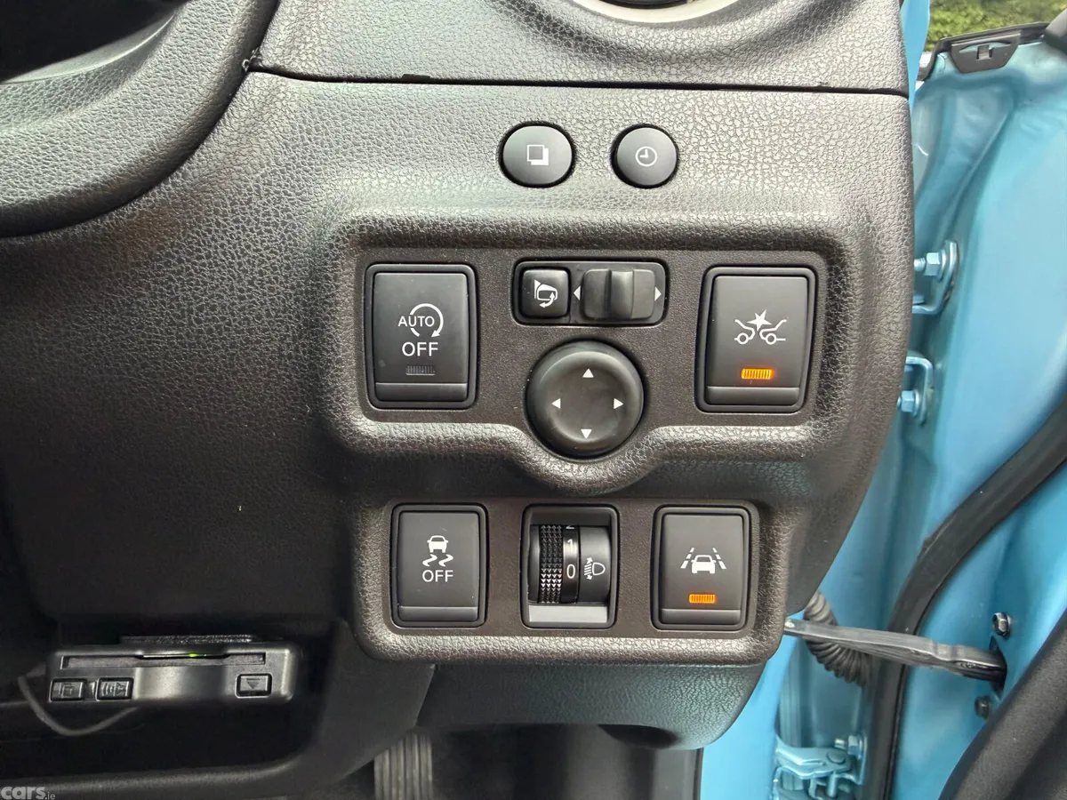 Nissan Note Hatchback, Petrol, 2014, Blue
