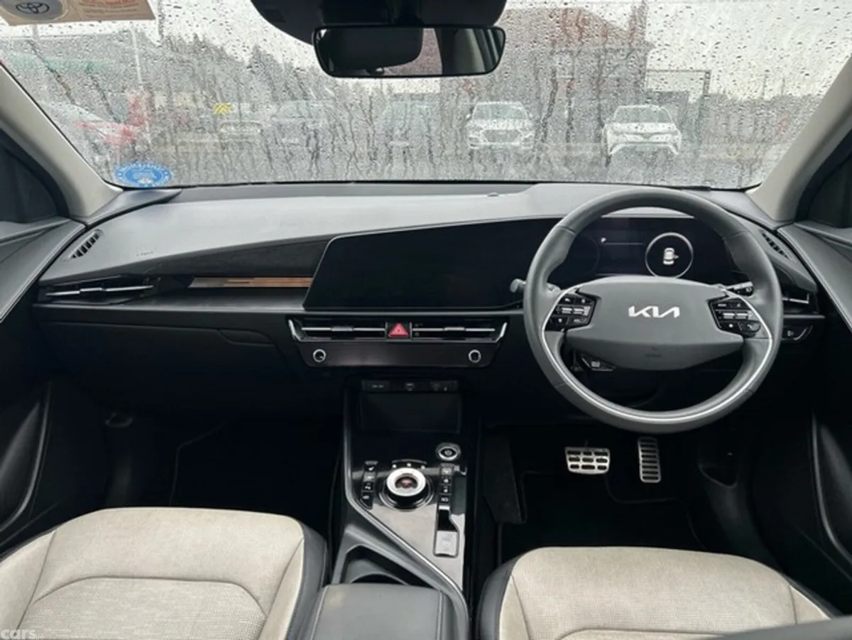 Kia Niro MPV, Electric, 2022, White