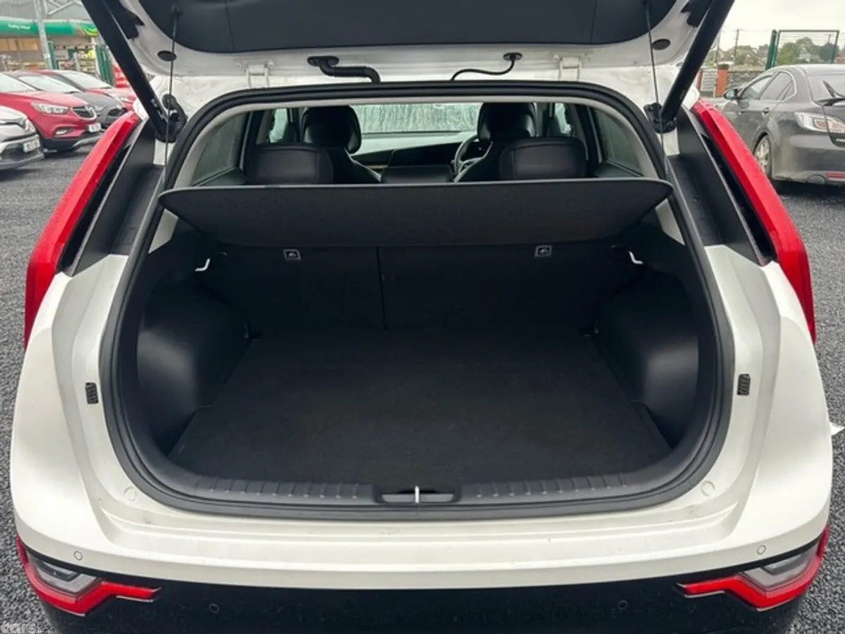 Kia Niro MPV, Electric, 2022, White