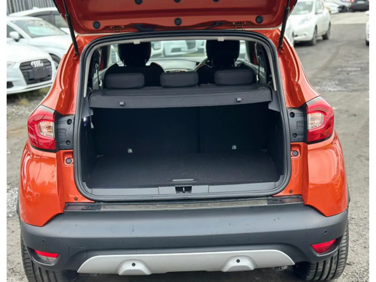 Renault Captur SUV, Petrol, 2016, Orange