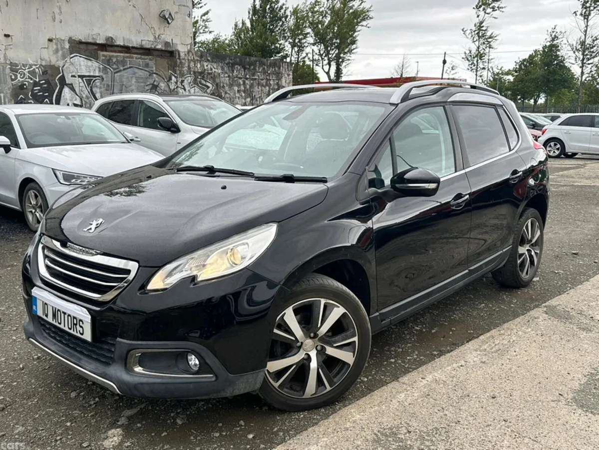 Peugeot 2008 Hatchback, Petrol, 2016, Black