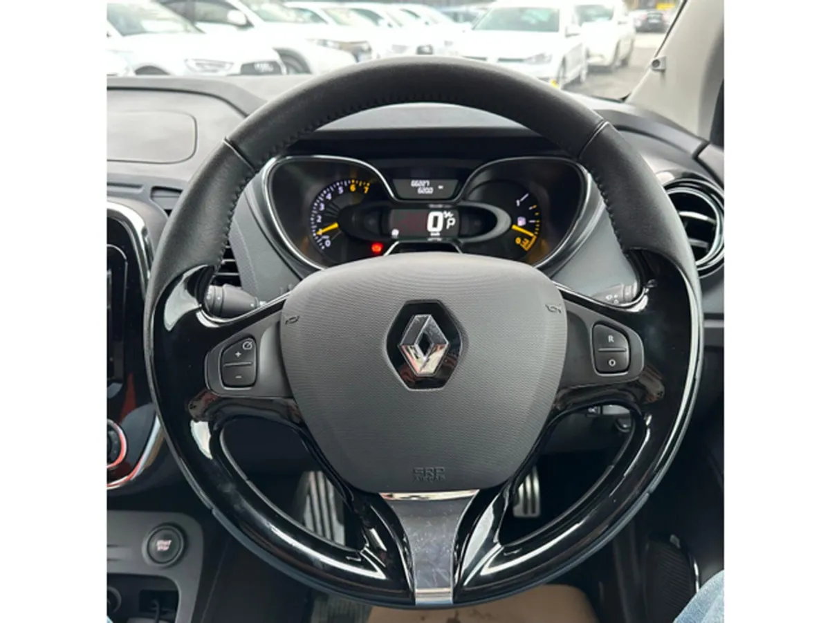 Renault Captur SUV, Petrol, 2016, Orange