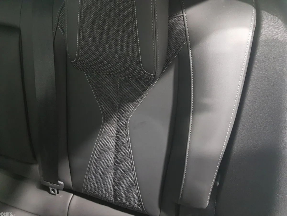 DS Automobiles DS 4 MPV, Petrol Plug-in Hybrid, 2023, White