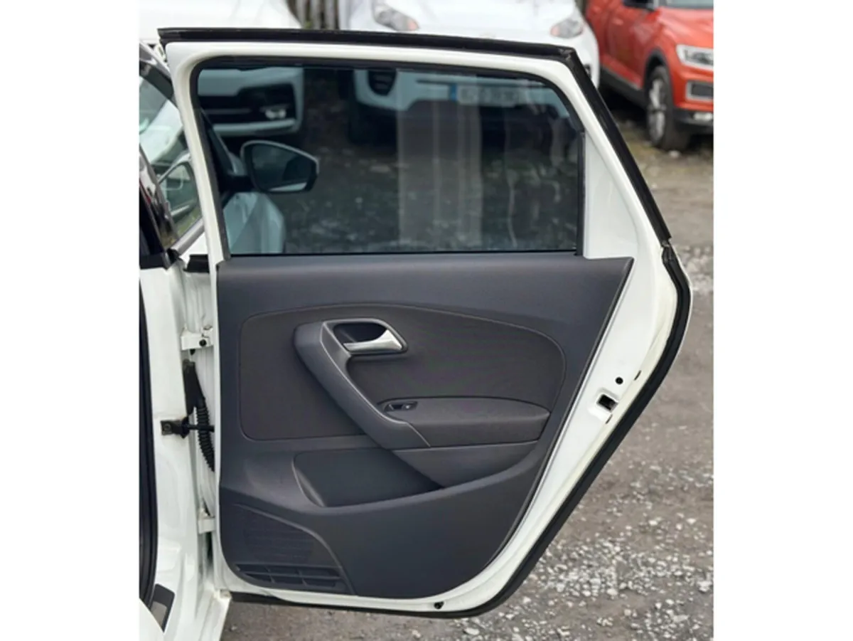 Volkswagen Polo Hatchback, Petrol, 2017, White