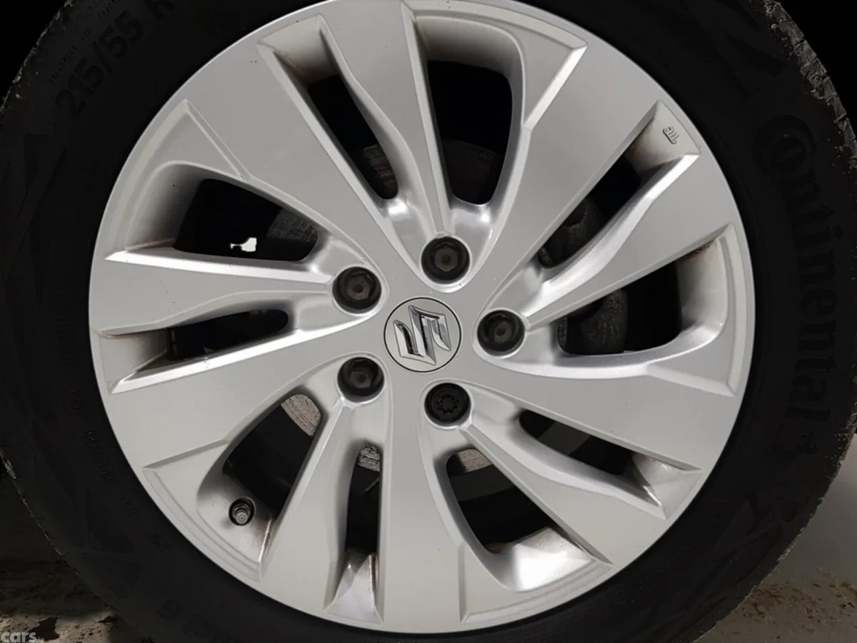 Suzuki SX4 Hatchback, Petrol, 2024, Grey